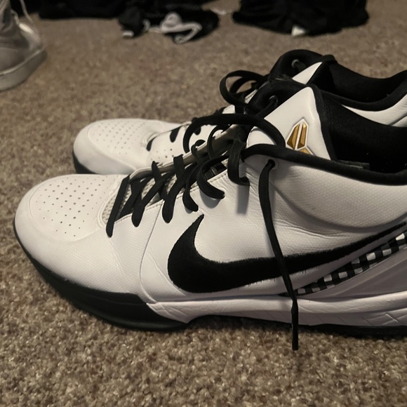 Kobe 4 Mambacitas main image 6